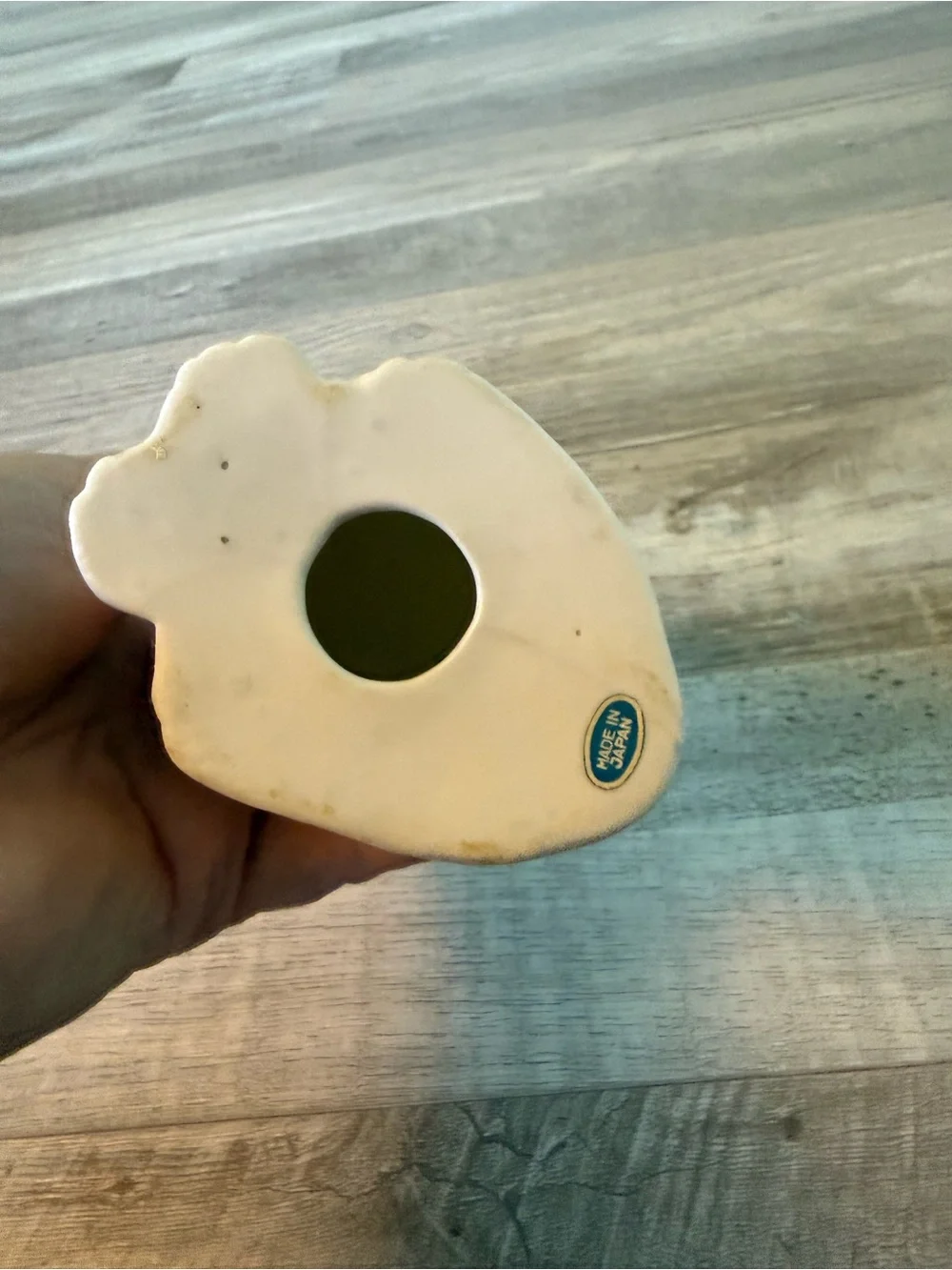 White Ceramic Cat Figurine for Small Pets Decor